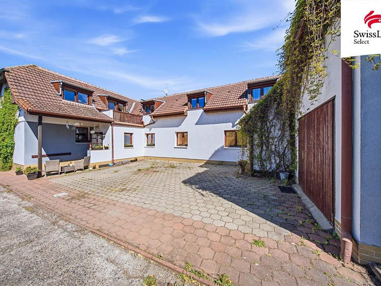 Prodej domu, 336 m² (2 z 21)