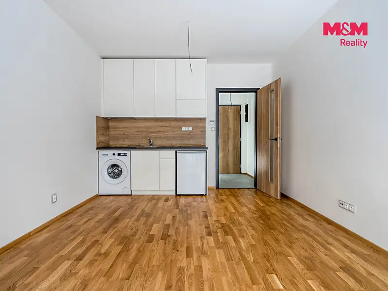 Prodej bytu 1+kk 24 m², Praha – náhled fotky 3