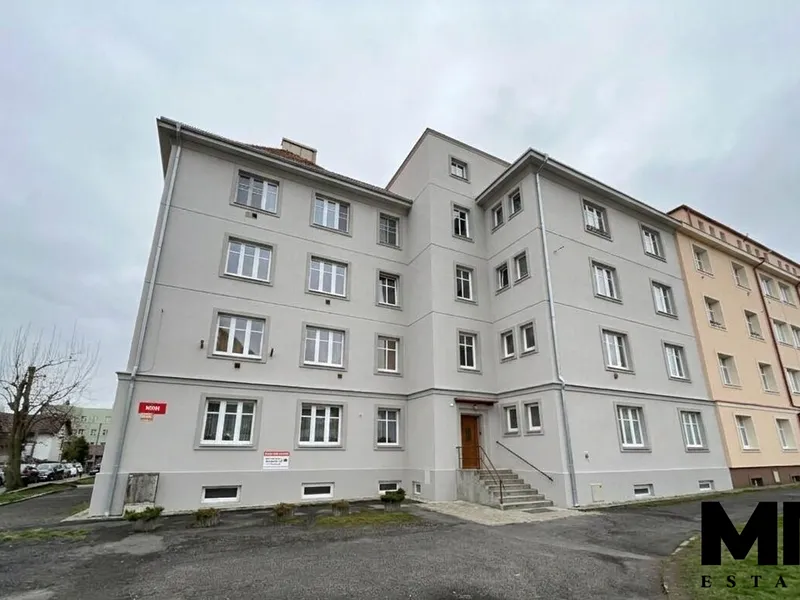 Prodej bytu 2+kk 43,10 m2 v Karlových Varech městská část Ry