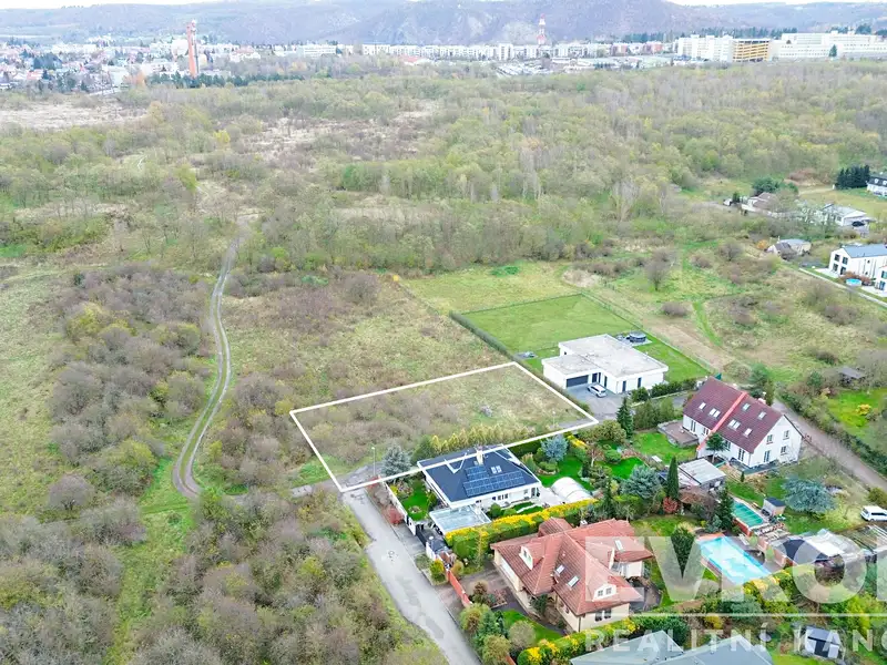 Prodej stavebního pozemku 1010 m², Praha – náhled fotky 2