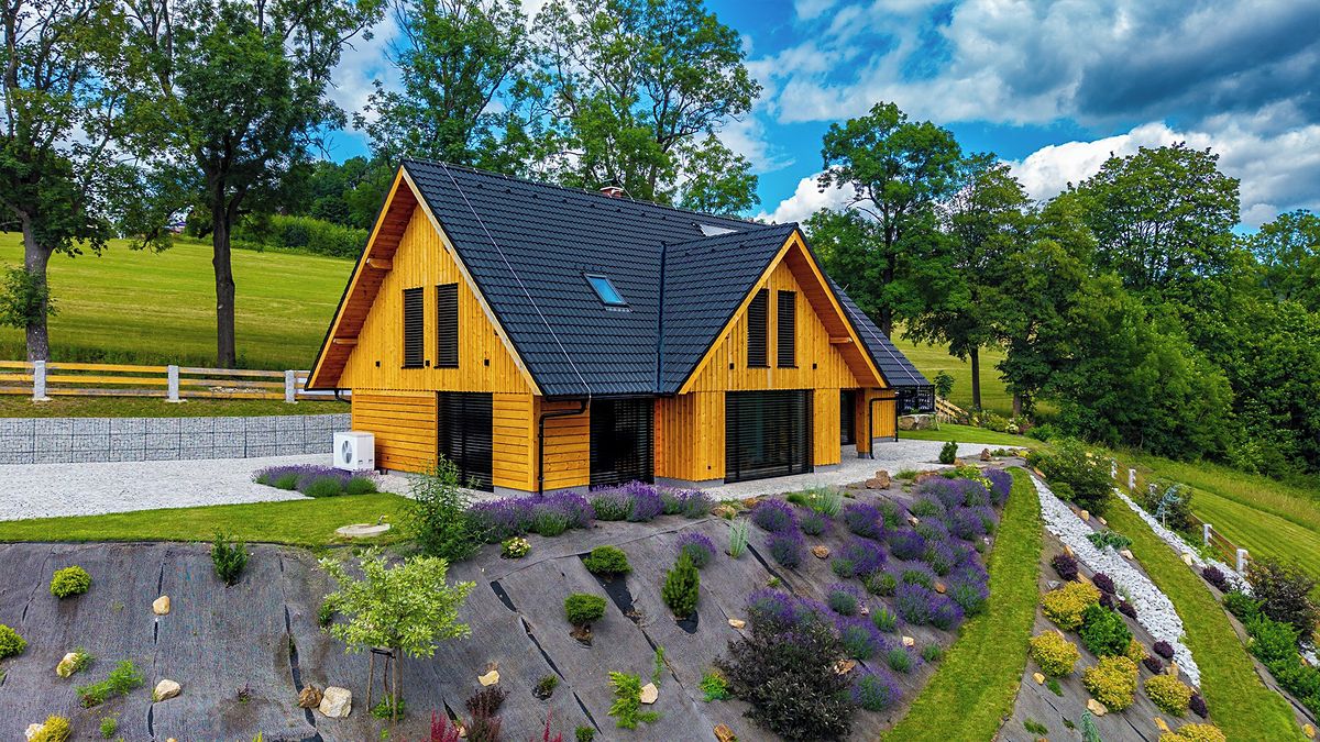 Prodej rodinného domu 248 m², pozemek 1600 m²