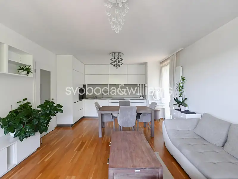 Prodej bytu 2+kk 60 m², Praha – náhled fotky 2