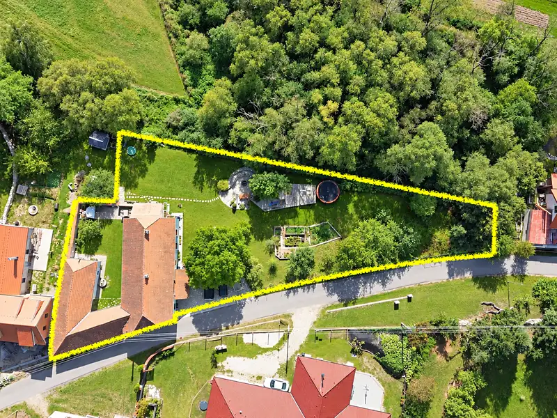 Prodej rodinného domu 185 m², pozemek 1828 m², Kamenný Újezd – náhled fotky 3