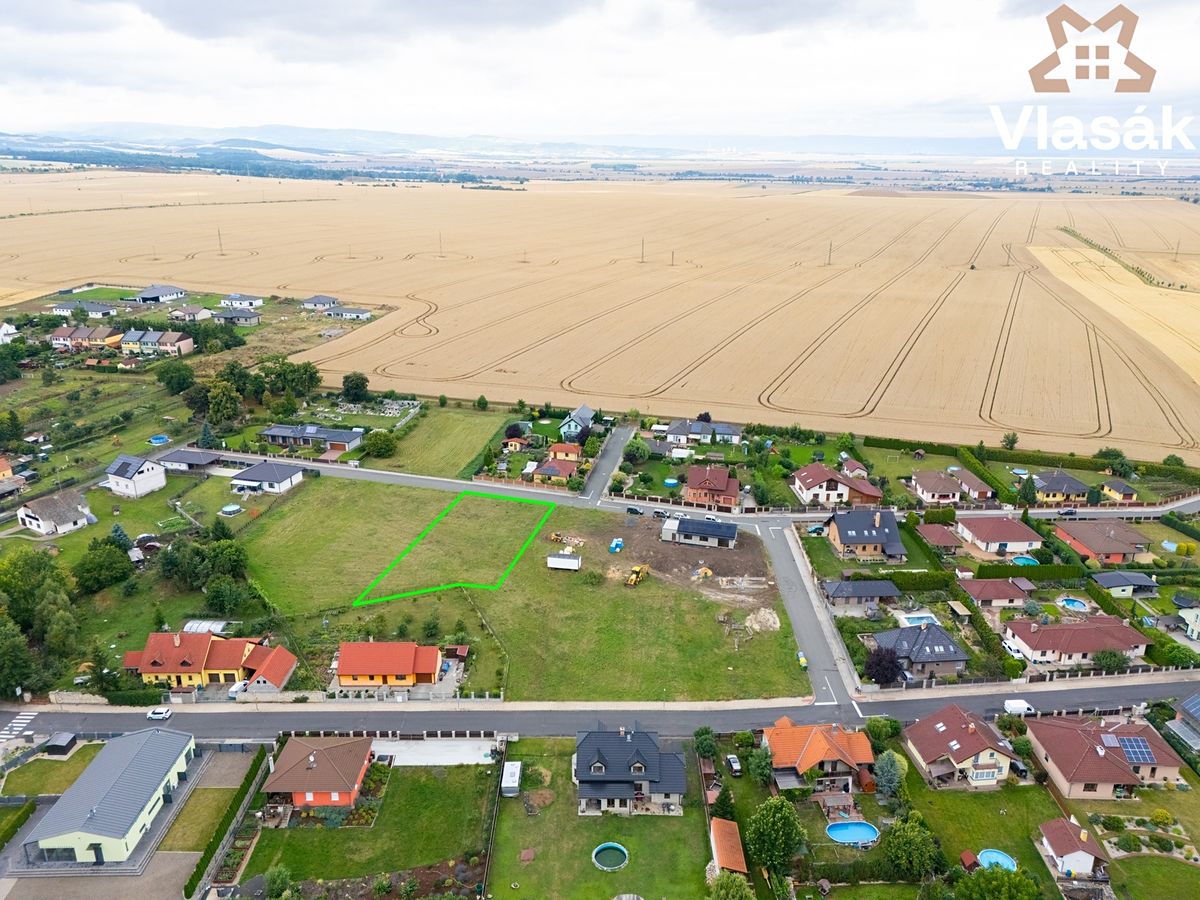 Prodej stavebního pozemku 1350 m² – fotografie 3