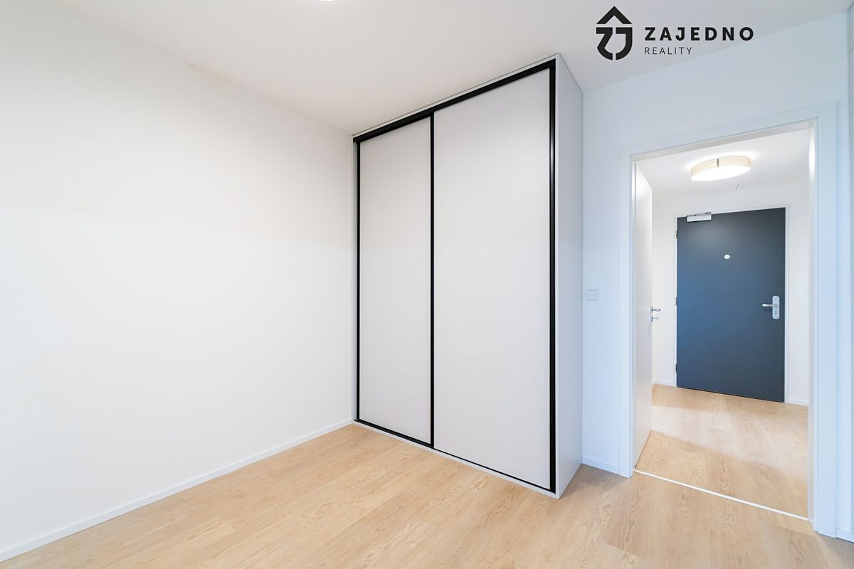 Pronájem bytu 1+kk 35 m² – fotografie 4
