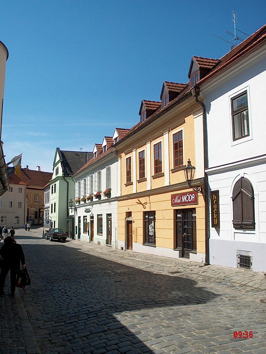 Pronájem obchodního prostoru 71 m²