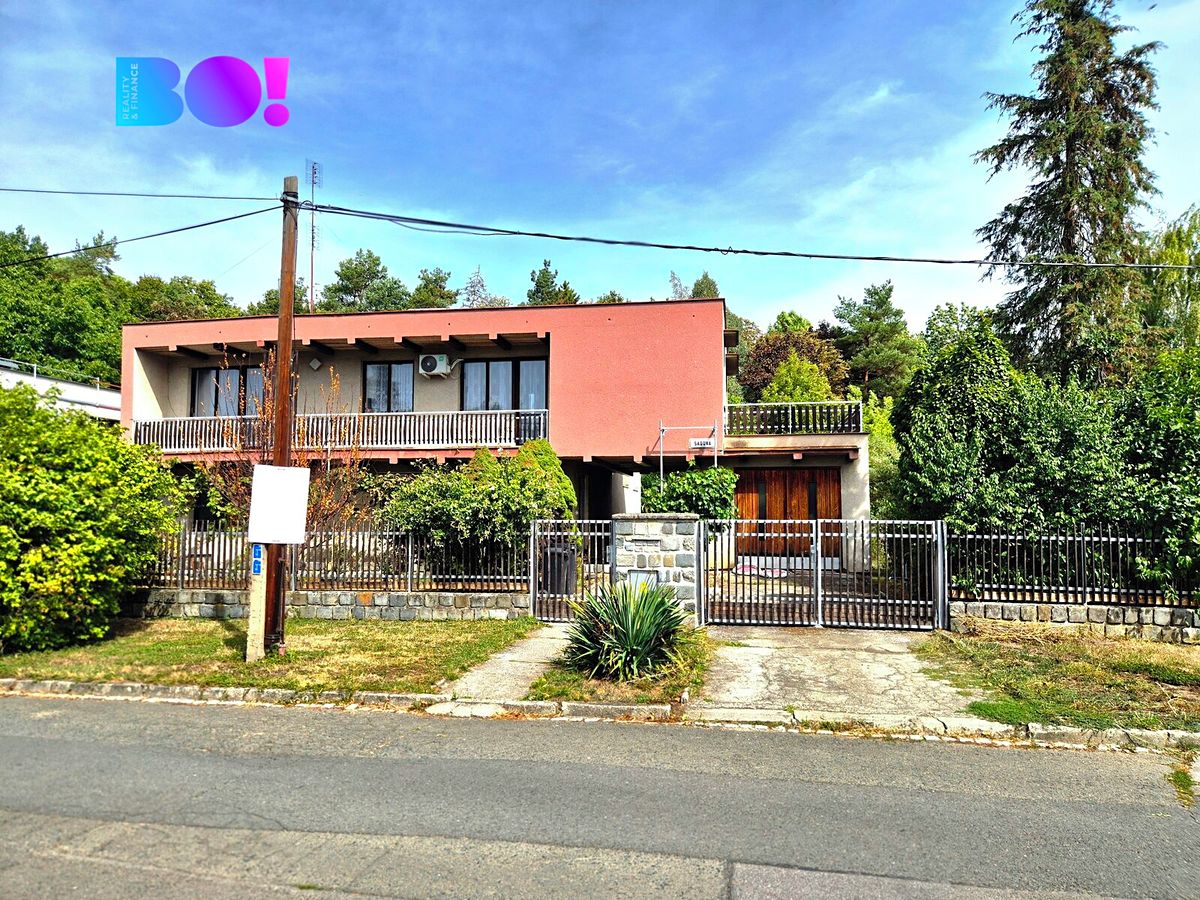 Pronájem bytu 6 pokojů a více 205 m²