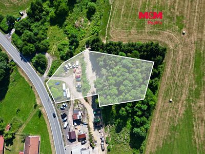 Prodej komerčního pozemku 2724 m²