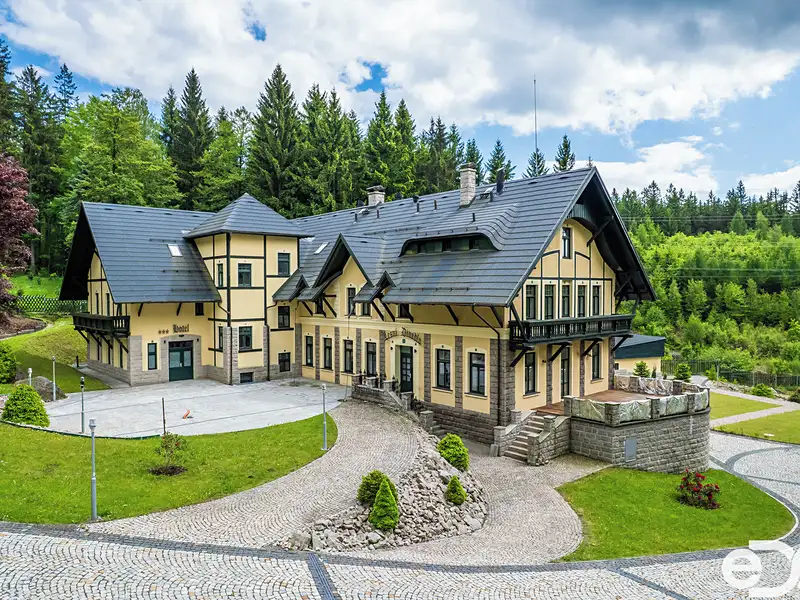 Prodej ubytovacího zařízení 2930 m², Jablonec nad Nisou – náhled fotky 2