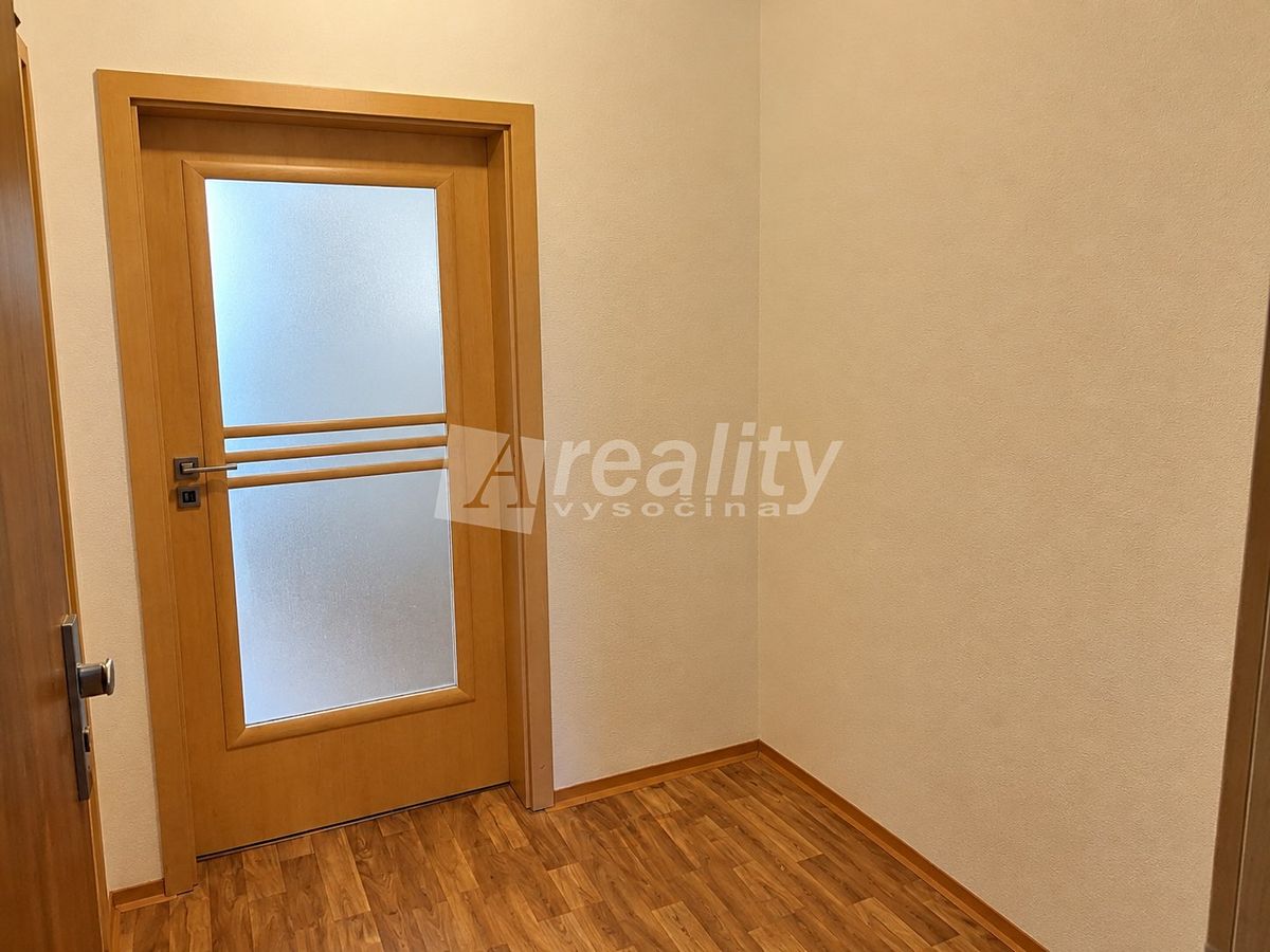 Pronájem bytu 1+kk 30 m² – fotografie 4