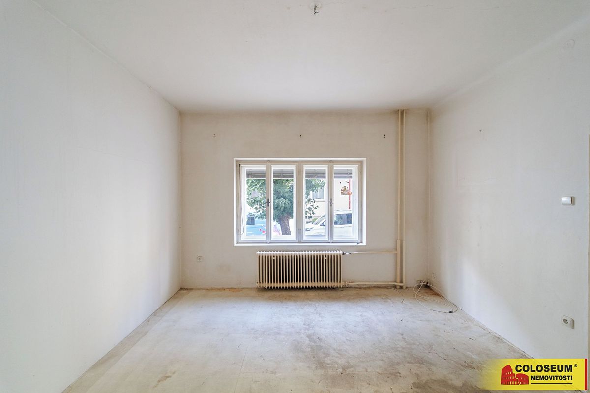 Prodej kanceláře 150 m² – fotografie 3