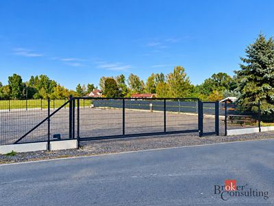 Prodej komerčního pozemku 900 m²