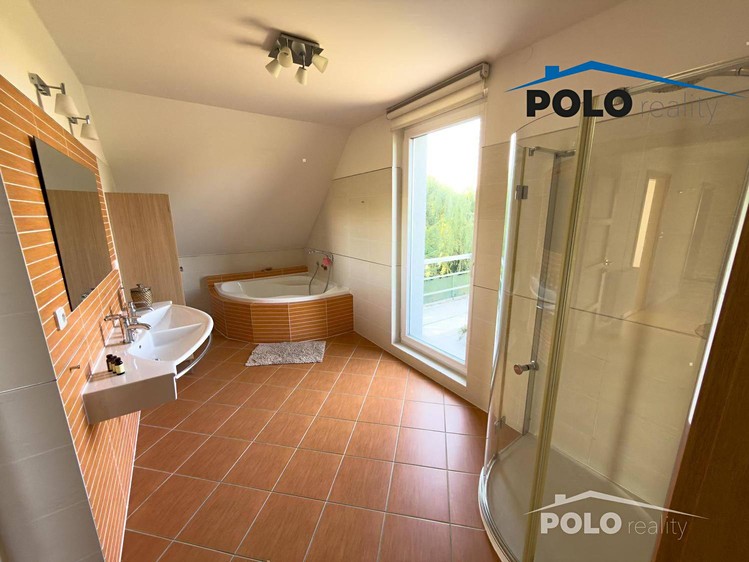 Prodej domu, 197 m² (16 z 25)