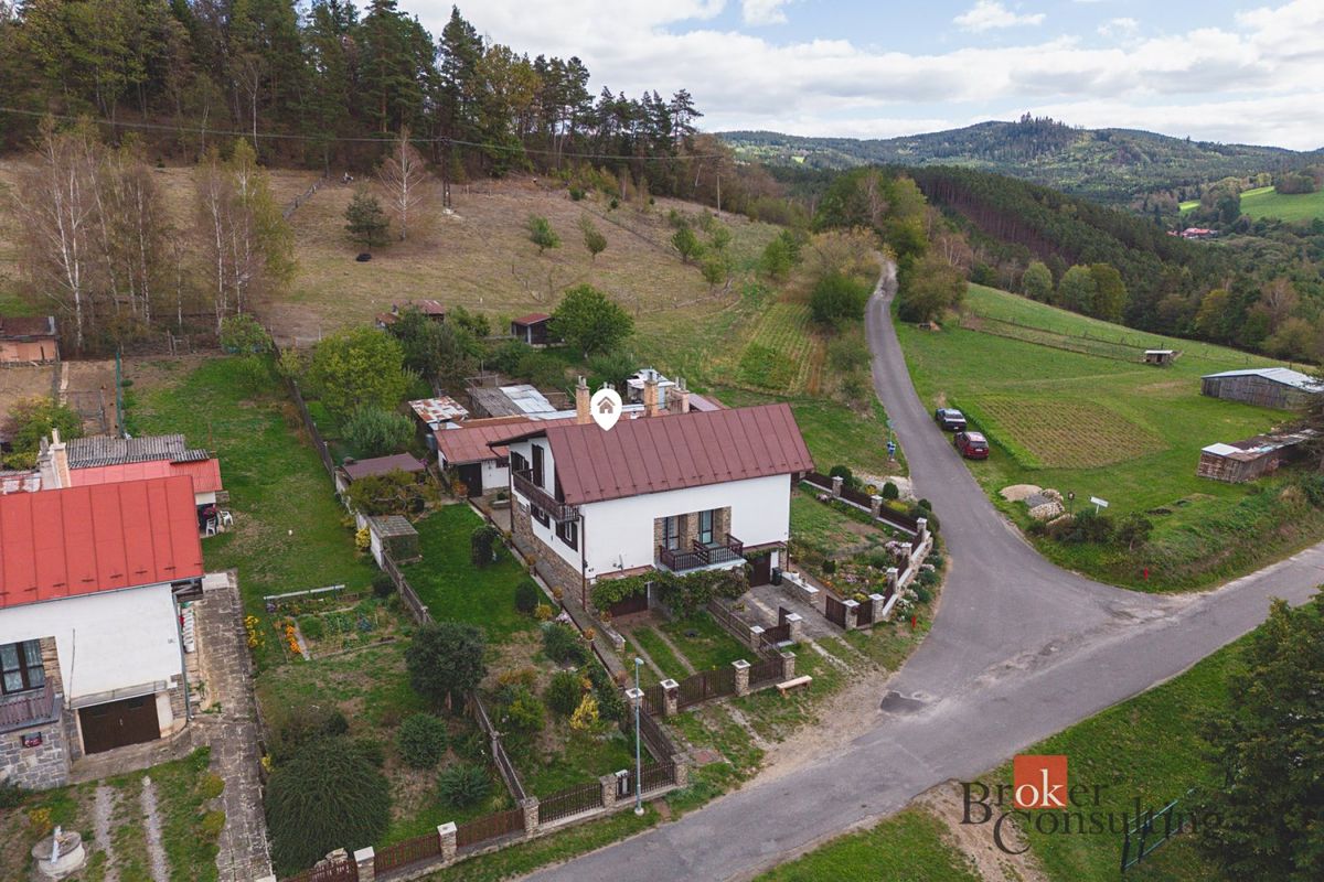 Prodej chalupy 141 m², pozemek 837 m²