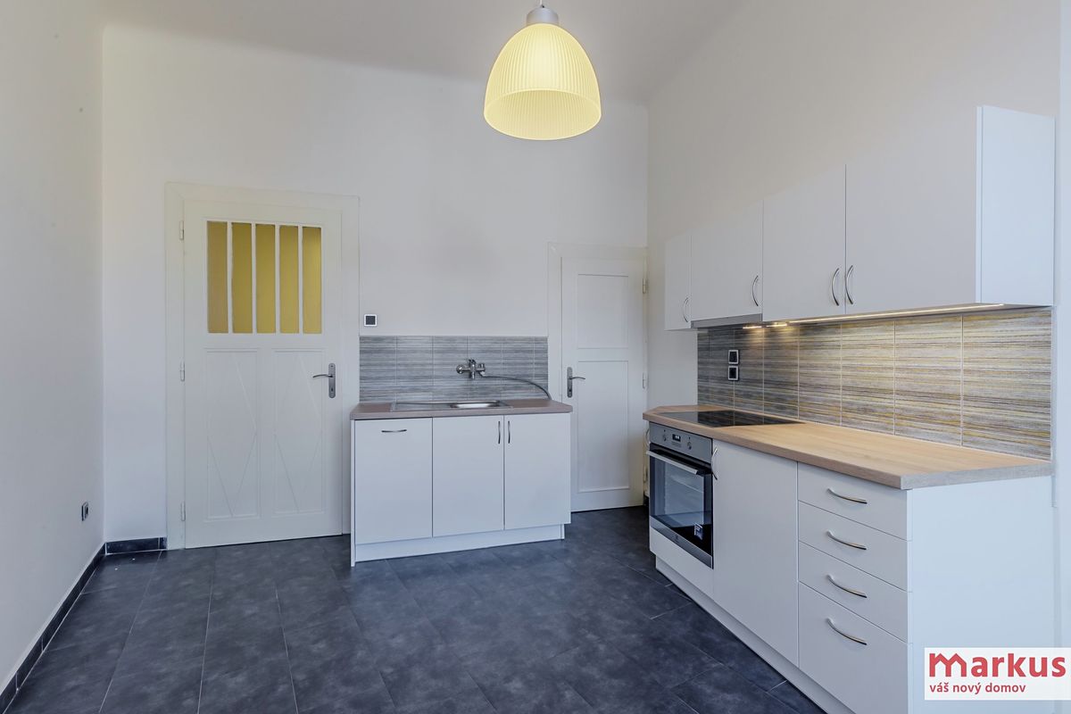 Pronájem bytu 2+1 70 m² – fotografie 3
