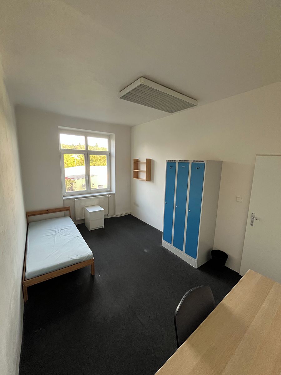 Pronájem bytu pokoje 16 m²