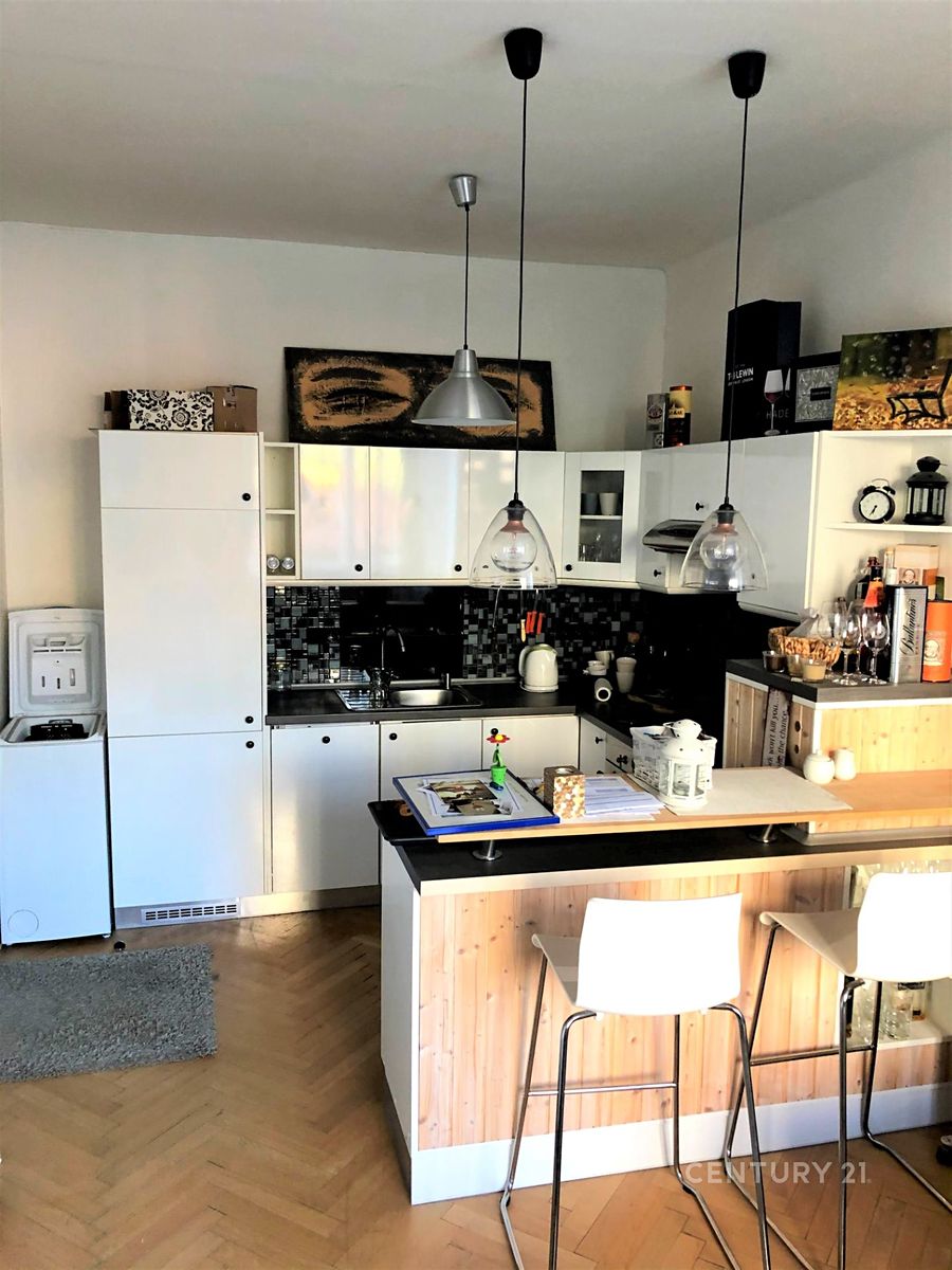 Pronájem bytu 2+kk 40 m², Praha – fotka 1 z 3