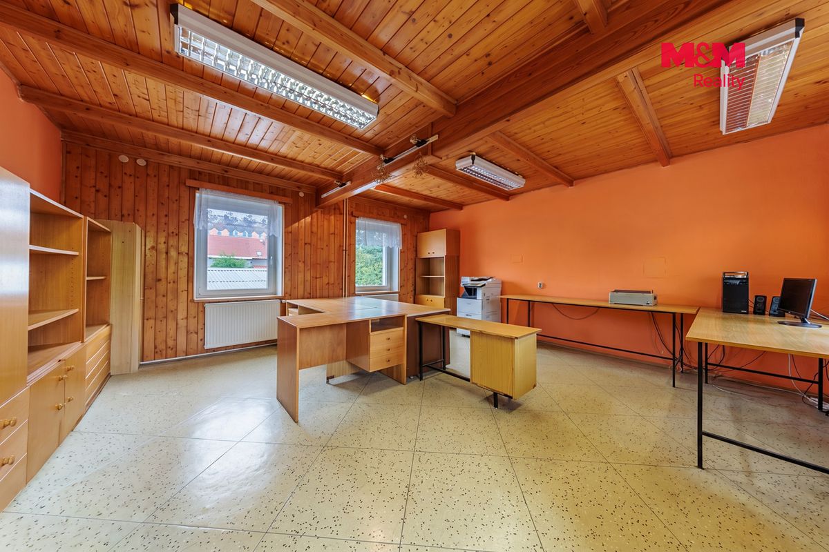 Prodej kanceláře 900 m² – fotografie 3