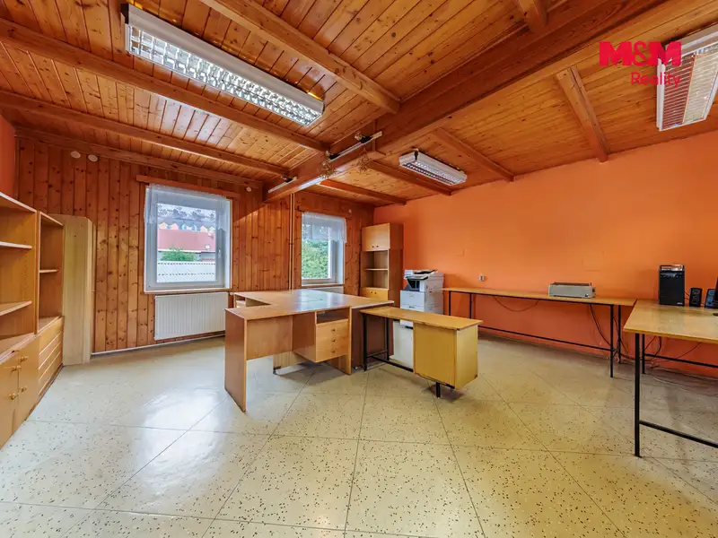 Prodej kanceláře 900 m², Karlovy Vary – náhled fotky 3