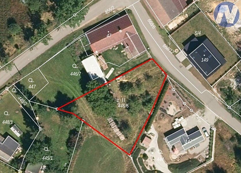 Prodej stavebního pozemku 980 m² – fotografie 2