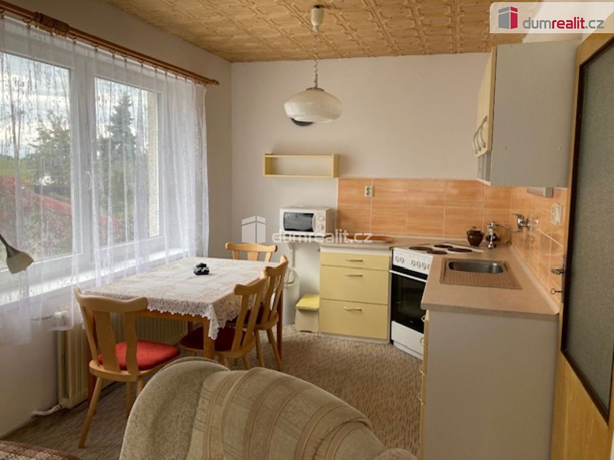 Prodej rodinného domu 146 m², pozemek 601 m² – fotografie 4