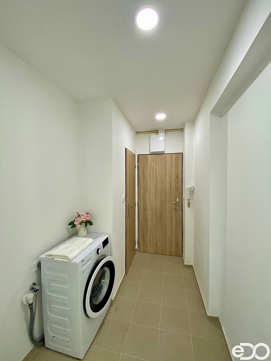 Pronájem bytu 1+kk 37 m² – fotografie 5