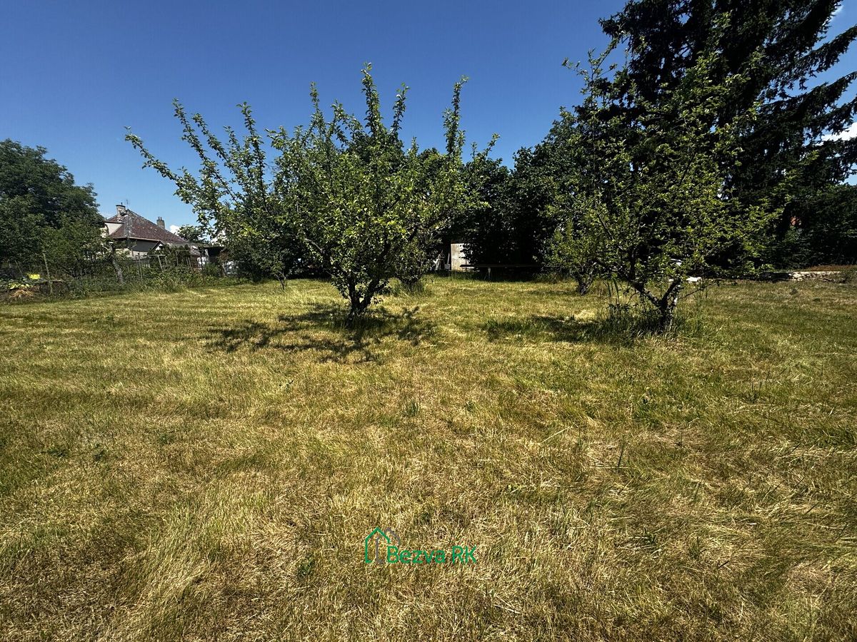 Prodej stavebního pozemku 1812 m² – fotografie 5