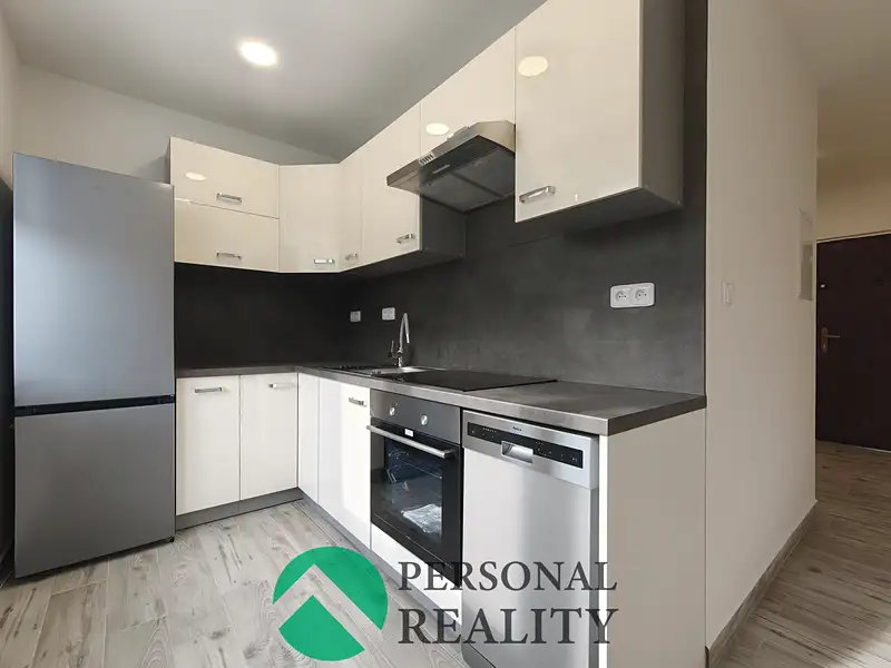 Pronájem bytu 2+1 58 m², Karlovy Vary – náhled fotky 1