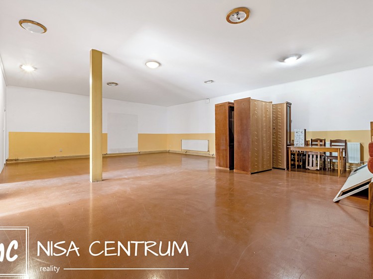 Prodej komerčního prostoru, 780 m² (12 z 28)