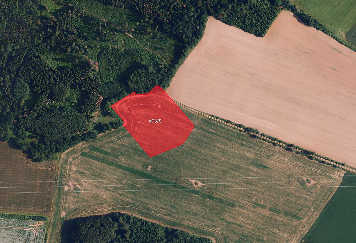 Prodej pole 14079 m², Babice – fotka 1 z 3