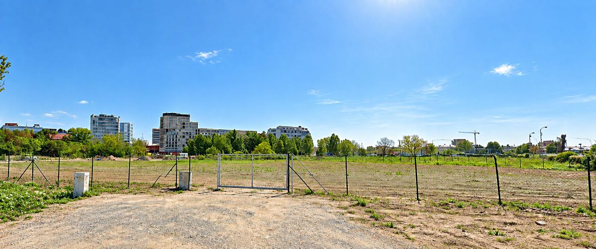 Pronájem komerčního pozemku 9500 m²