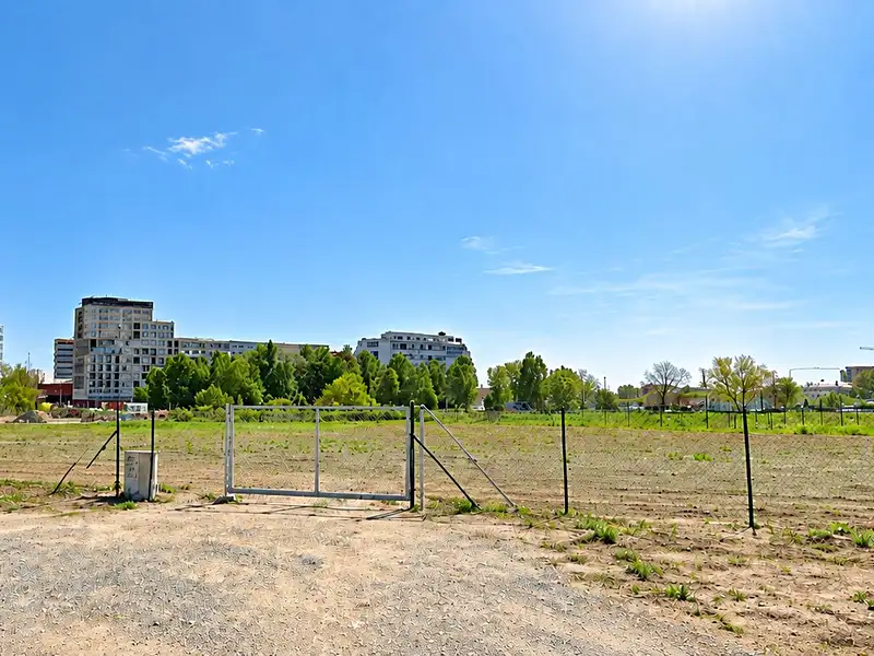 Pronájem komerčního pozemku 9500 m², Brno – náhled fotky 1