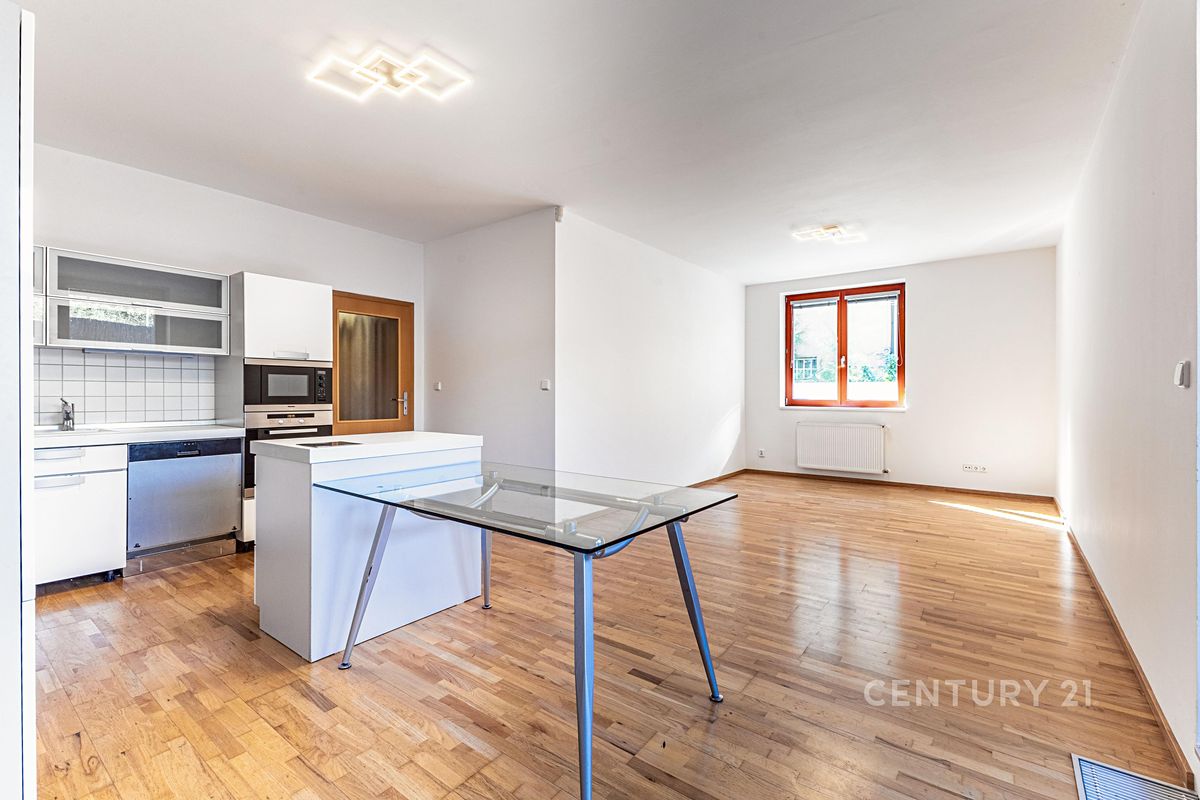Prodej bytu 3+kk 65 m² – fotografie 2