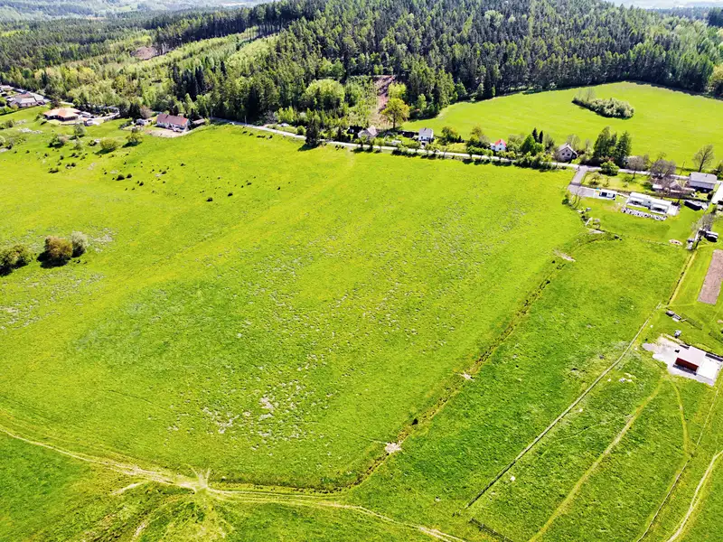 Prodej stavebního pozemku 1283 m², Obecnice – náhled fotky 3