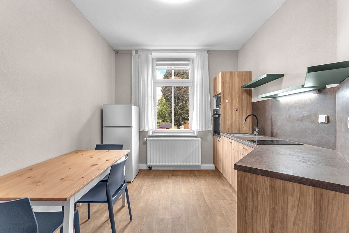Pronájem bytu 1+kk 37 m² – fotografie 2