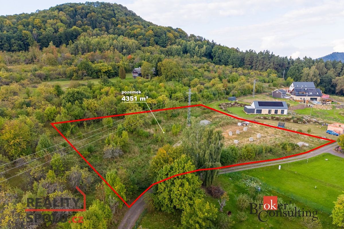 Prodej stavebního pozemku 4351 m², Svojkov – fotka 1 z 3