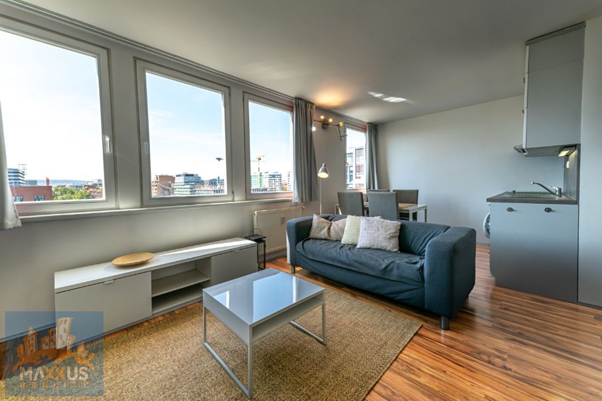 Pronájem bytu 1+kk 37 m² – fotografie 2