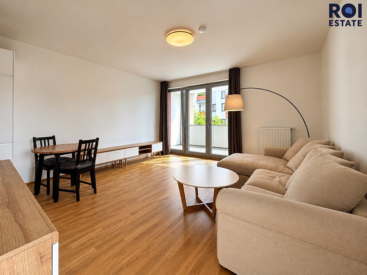 Pronájem bytu 2+kk 60 m² – fotografie 4