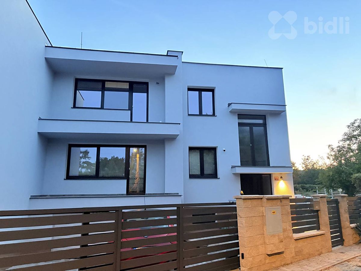 Pronájem bytu 3+1 90 m²