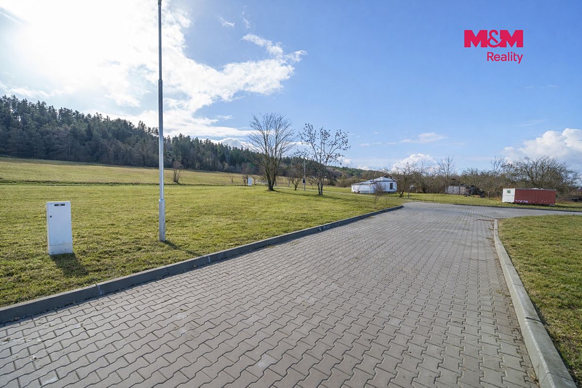 Prodej stavebního pozemku 824 m² – fotografie 5