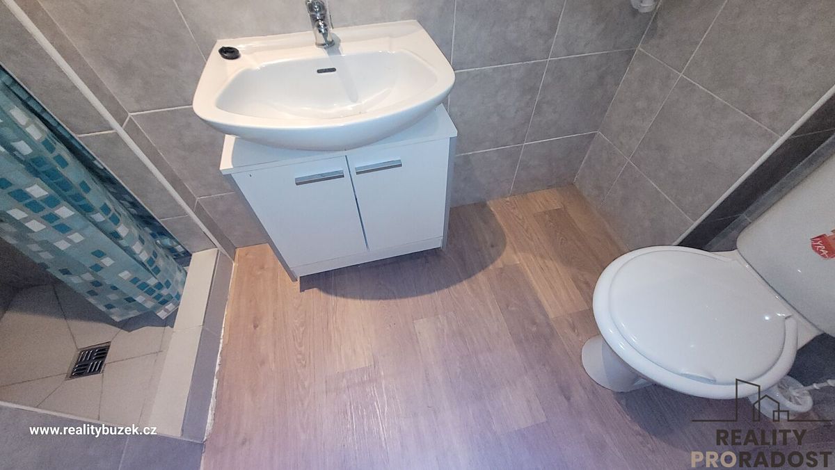 Pronájem bytu 1+kk 20 m² – fotografie 4