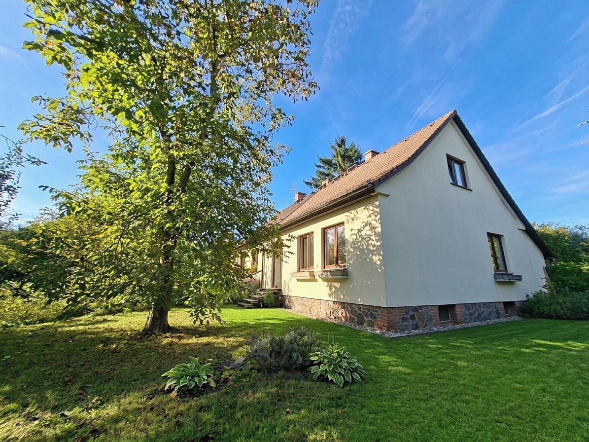 Prodej rodinného domu 90 m², pozemek 878 m²