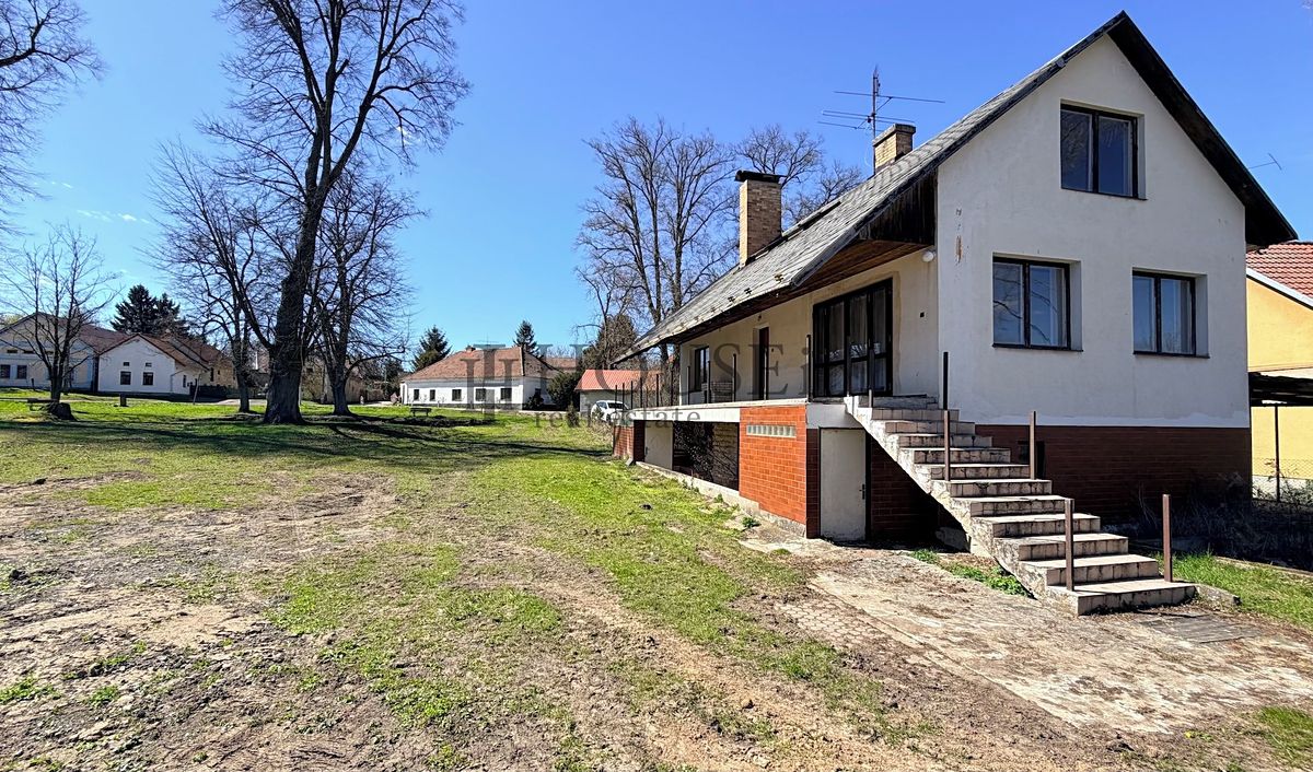 Prodej rodinného domu 201 m², pozemek 512 m²