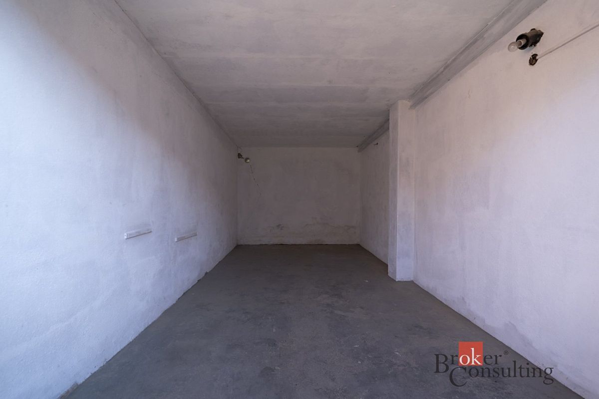 Pronájem garáže 19 m² – fotografie 4