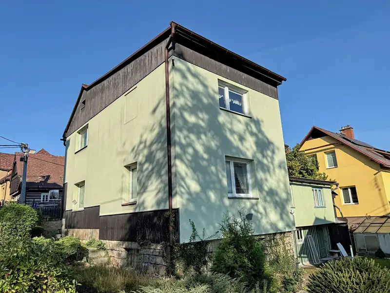 Prodej rodinného domu 200 m², pozemek 331 m², Plavy – náhled fotky 2