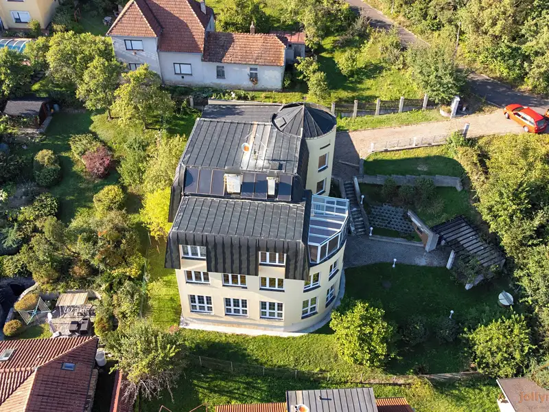 Prodej rodinného domu 470 m², pozemek 929 m², Luhačovice – náhled fotky 2