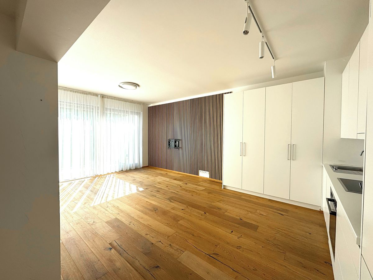 Pronájem bytu 2+kk 52 m² – fotografie 5