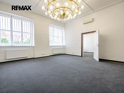 Комерційне приміщення в оренду, 30 м² (2 з 16)