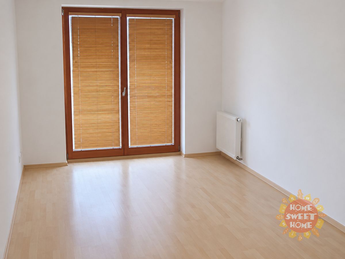 Pronájem bytu 2+kk 58 m² – fotografie 4