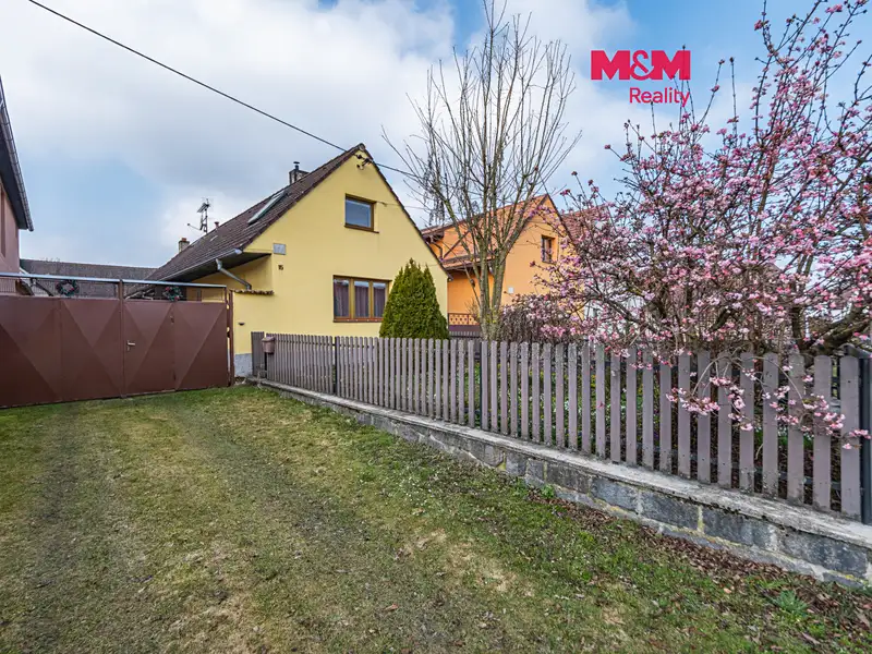 Prodej rodinného domu 110 m², pozemek 3926 m², Soběšice – náhled fotky 1